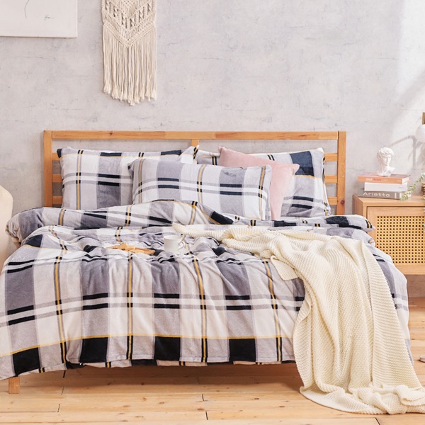【DUYAN 竹漾】法蘭絨雙人四件式床包兩用毯被組 / 蘇格布魯
