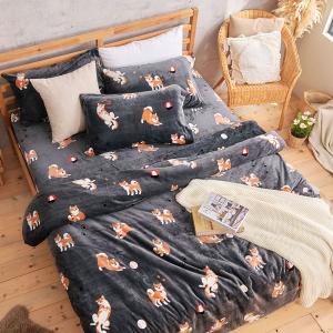 【DUYAN 竹漾】法蘭絨雙人四件式床包兩用毯被組 / 調皮小柴