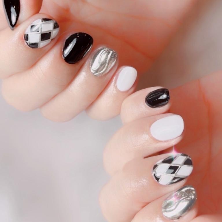 【台北】大芯美甲平日1人手部加厚造型美甲17款(含卸甲)專案