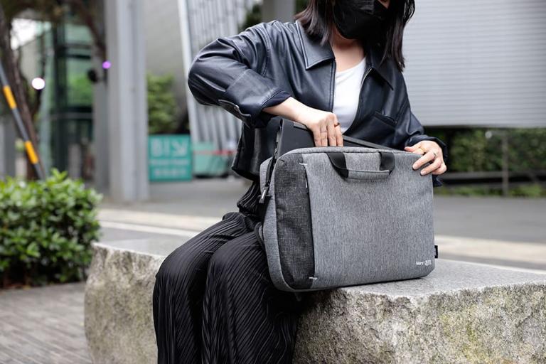 Acer Vero Ocean 輕巧商務公事包