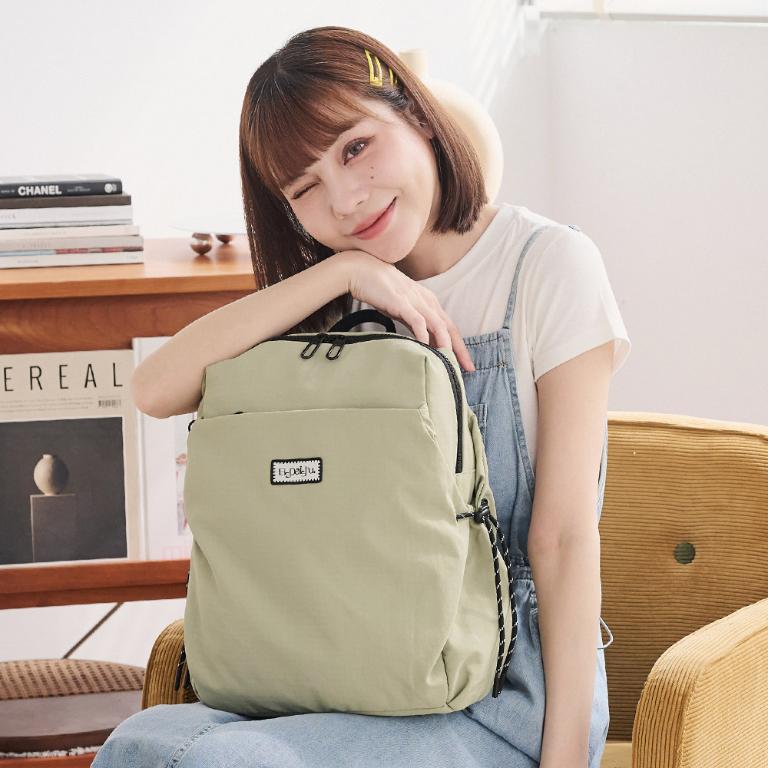 B.S.D.S冰山袋鼠 - 悠活詩集 - 格紋學院風後背包 - 卡其綠【D-1393G】