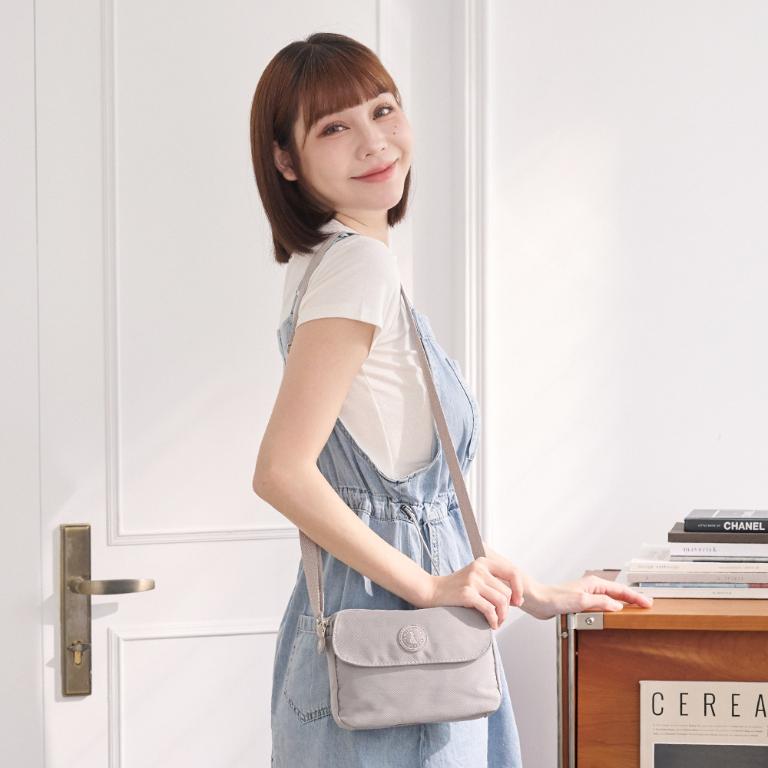 B.S.D.S冰山袋鼠 - 時光旅人 - 知性輕巧百搭斜背小包 - 薄霧灰【B171GR】