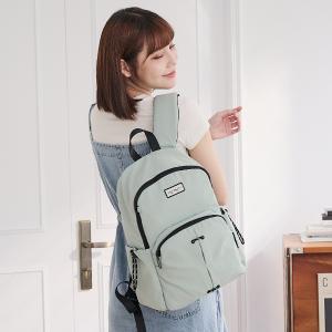 B.S.D.S冰山袋鼠 - 悠活詩集 - 格紋造型後背包 - 灰藍色【S-205KB】