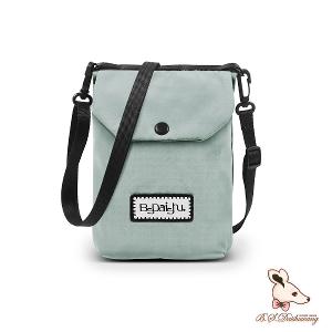 B.S.D.S冰山袋鼠 - 悠活詩集 - 格紋百變收納斜背小包 - 灰藍色【D-1395KB】