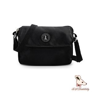 B.S.D.S冰山袋鼠 - 時光旅人 - 知性輕巧百搭斜背小包 - 黑色【B171K】