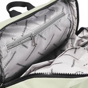 B.S.D.S冰山袋鼠 - 悠活詩集 - 格紋學院風後背包 - 黑色【D-1393K】