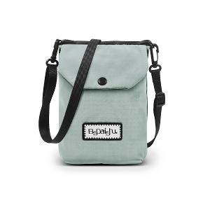 B.S.D.S冰山袋鼠 - 悠活詩集 - 格紋百變收納斜背小包 - 灰藍色【D-1395KB】