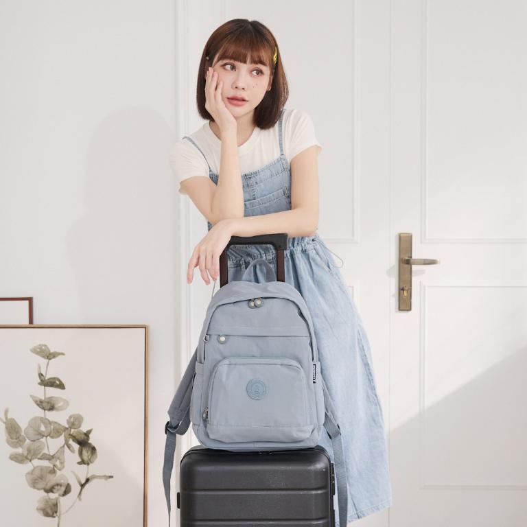 B.S.D.S冰山袋鼠 - 樂活遊記 - 格紋經典風附插袋後背包 - 藍色【D-1202B】