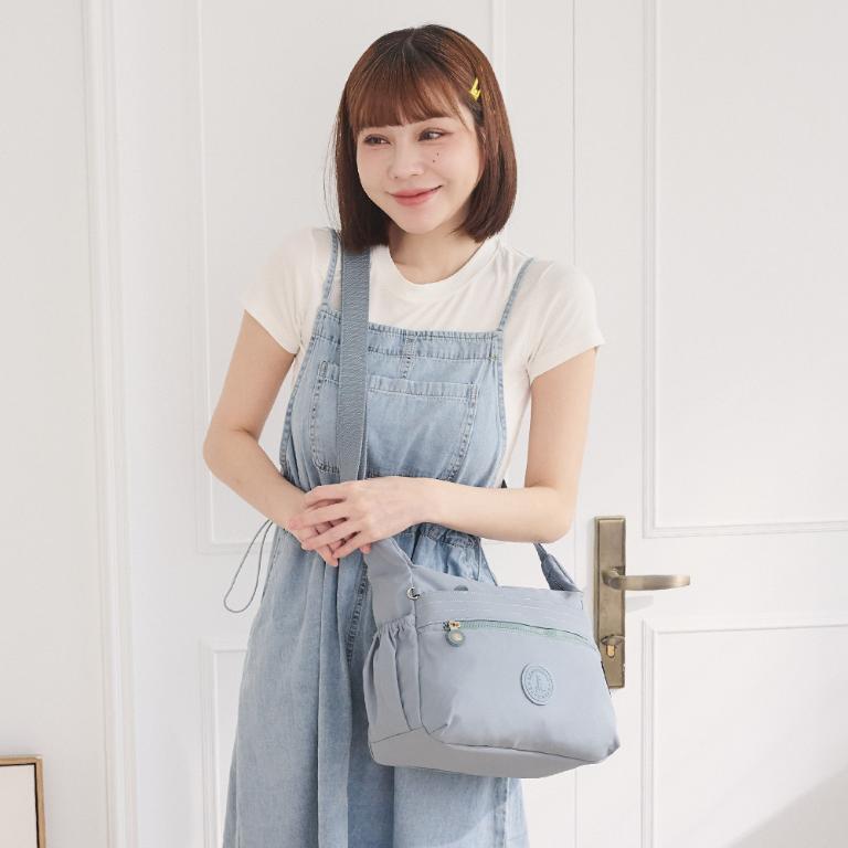 B.S.D.S冰山袋鼠 - 樂活遊記 - 格紋多夾層斜背包 - 藍色【D-1273B】