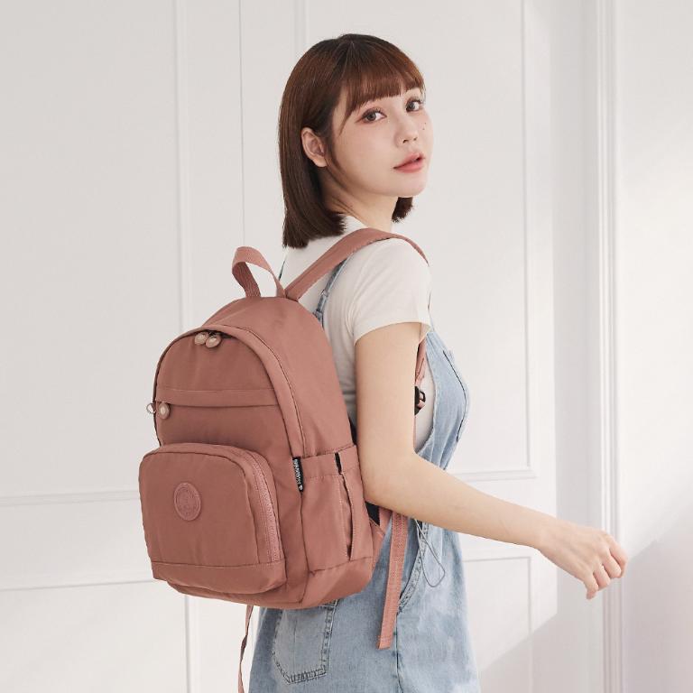 B.S.D.S冰山袋鼠 - 樂活遊記 - 格紋經典風附插袋後背包 - 香檳粉【D-1202CP】