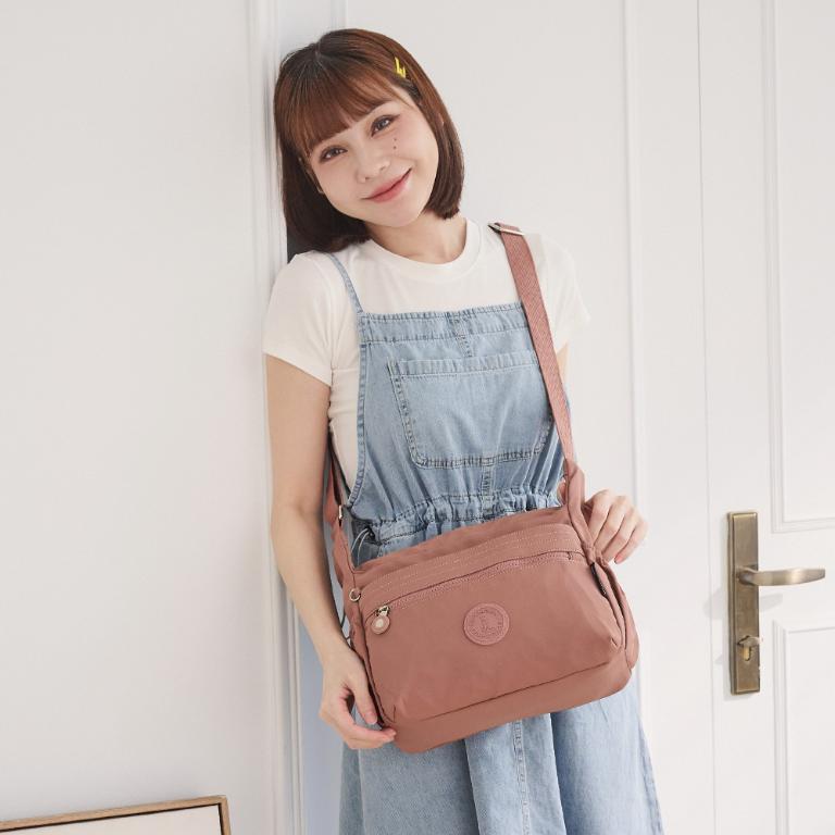 B.S.D.S冰山袋鼠 - 樂活遊記 - 格紋多夾層斜背包 - 香檳粉【D-1273CP】