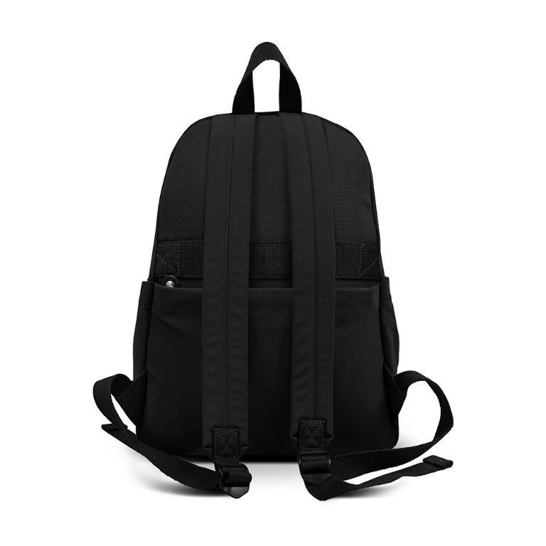 B.S.D.S冰山袋鼠 - 樂活遊記 - 格紋經典風附插袋後背包 - 黑色【D-1202K】