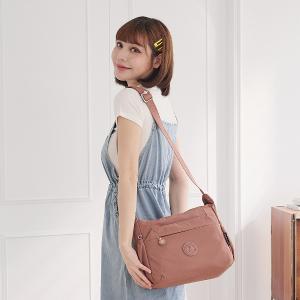 B.S.D.S冰山袋鼠 - 樂活遊記 - 格紋多層收納斜背包 - 香檳粉【S204CP】