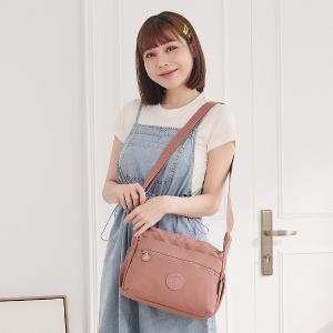 B.S.D.S冰山袋鼠 - 樂活遊記 - 格紋多夾層斜背包 - 香檳粉【D-1273CP】