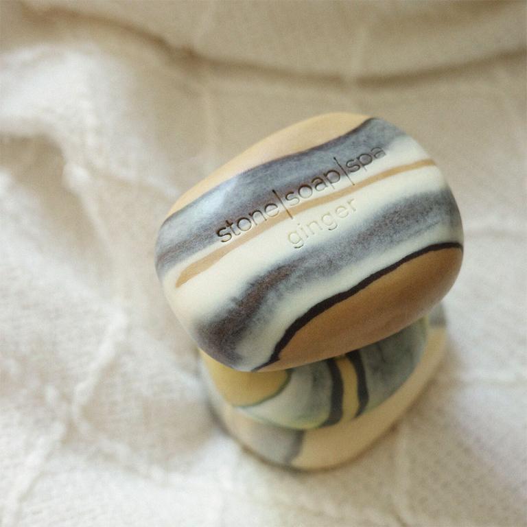 清野循香 鵝卵石香氛輕柔磨砂皂 489