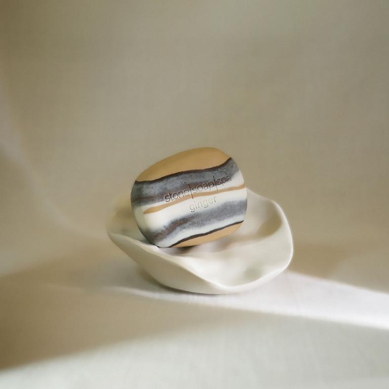 清野循香 鵝卵石香氛輕柔磨砂皂 489