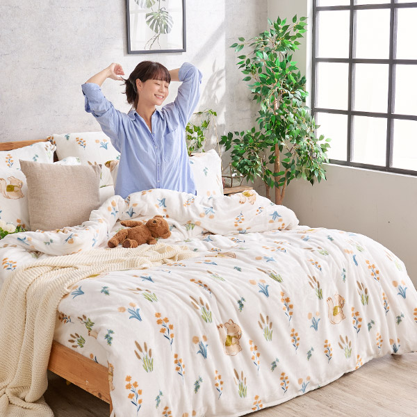 【DUYAN 竹漾】法蘭絨雙人加大四件式床包兩用毯被組 / 小松森旅