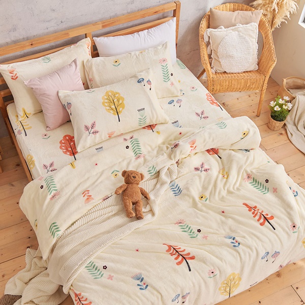 【DUYAN 竹漾】法蘭絨雙人四件式床包兩用毯被組 / 秋野澄風