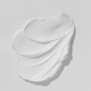 Laline 膠原維生素C 奇蹟修護髮膜 250ml