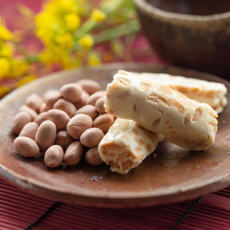 美好花生 手工牛軋糖三入組(花生/黑芝麻/柚花烏龍)附提袋