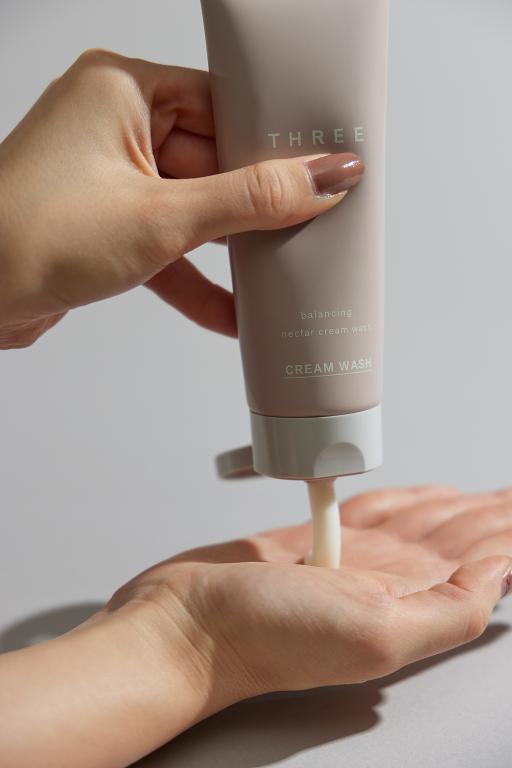 THREE 平衡花蜜洗顏皂霜 100g