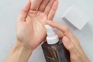 THREE 平衡基萃水凝露 185ml