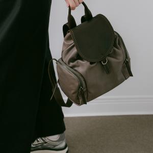 Supportingrole簡約時尚翻蓋真皮磁扣束口後背包 灰咖啡