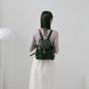 Supportingrole簡約時尚翻蓋真皮磁扣束口後背包 黑