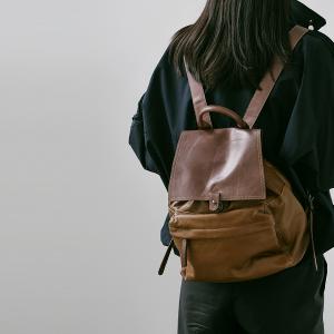 Supportingrole復古翻蓋多隔層多口袋休閒真皮後背包 咖啡