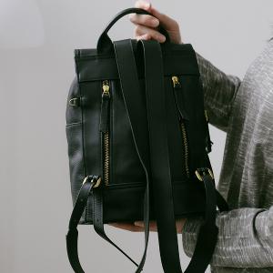 Supportingrole簡約百搭線條多隔層多口袋真皮後背包 黑