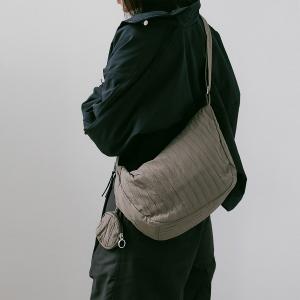 supportingrole簡約慵懶蓬鬆弧線多用斜肩背包 灰