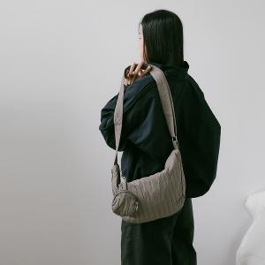 supportingrole簡約慵懶蓬鬆弧線多用斜肩背包 灰