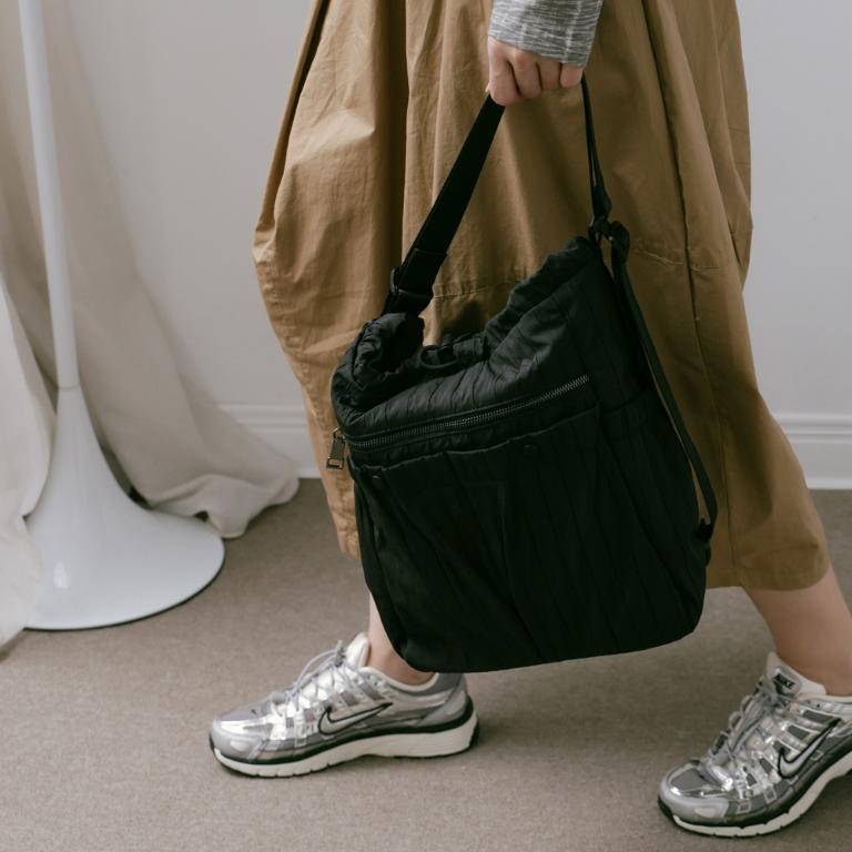 supportingrole 蓬鬆俐落線條斜肩後背手提3用包 黑