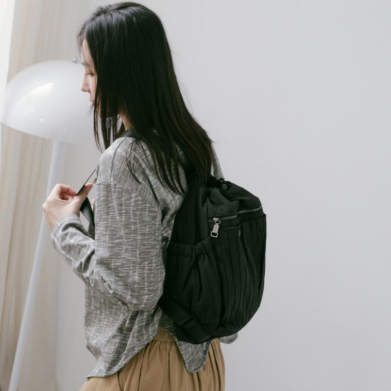 supportingrole 蓬鬆俐落線條斜肩後背手提3用包 黑