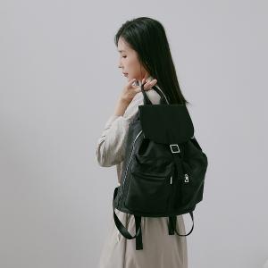 supportingrole 多分層空間俐落多用後背包 黑