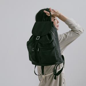 supportingrole 多分層空間俐落多用後背包 黑