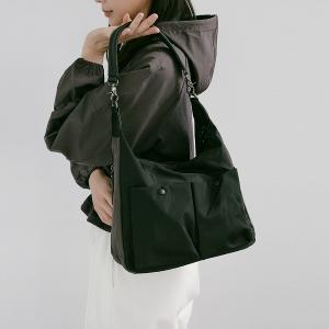 supportingrole 輕盈多分層空間俐落多用手提斜肩背包 黑灰