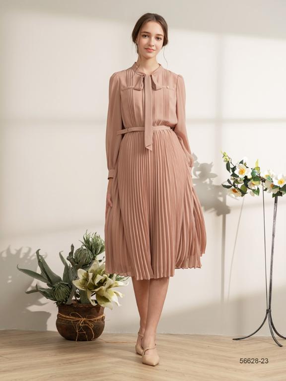 IRIS 韓式優雅百褶洋裝