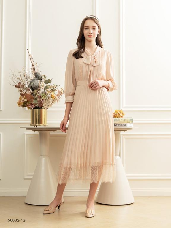 IRIS 絲質百褶洋裝