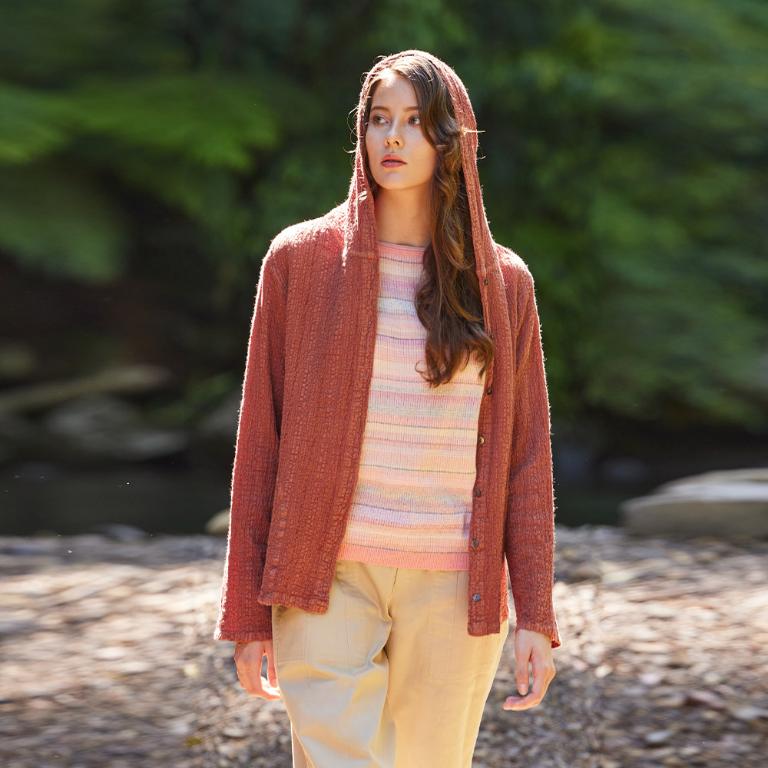 FREE 草木染皺感口袋連帽外套