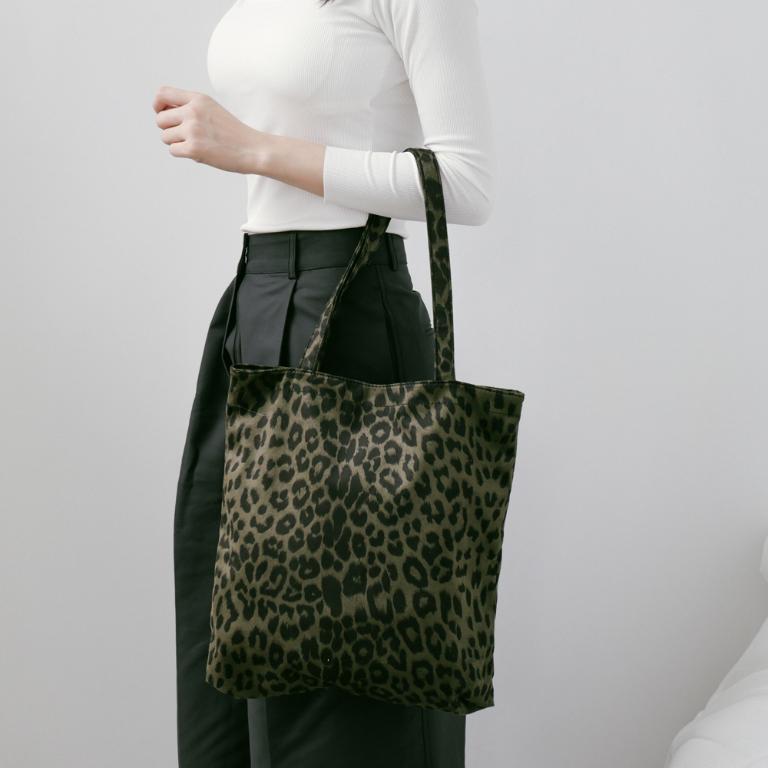 supportingrole 輕盈柔和豹紋托特包 黑豹綠