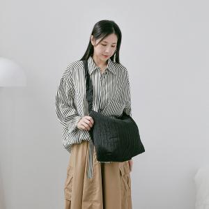 supportingrole 輕盈柔和抽繩元素多用手提斜肩背包 黑