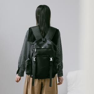 supportingrole 輕盈柔和抽繩元素多用手提斜肩背包 黑