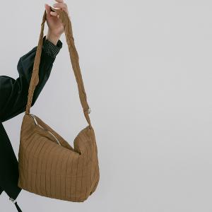 supportingrole 輕盈柔和抽繩元素多用手提斜肩背包 咖啡棕