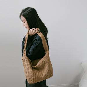 supportingrole 輕盈柔和抽繩元素多用手提斜肩背包 咖啡棕