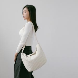 supportingrole 輕盈柔和抽繩元素多用手提斜肩背包 米白