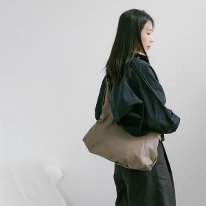 Supportingrole簡約半月形輪廓真皮手提肩斜背托特包 質感棕