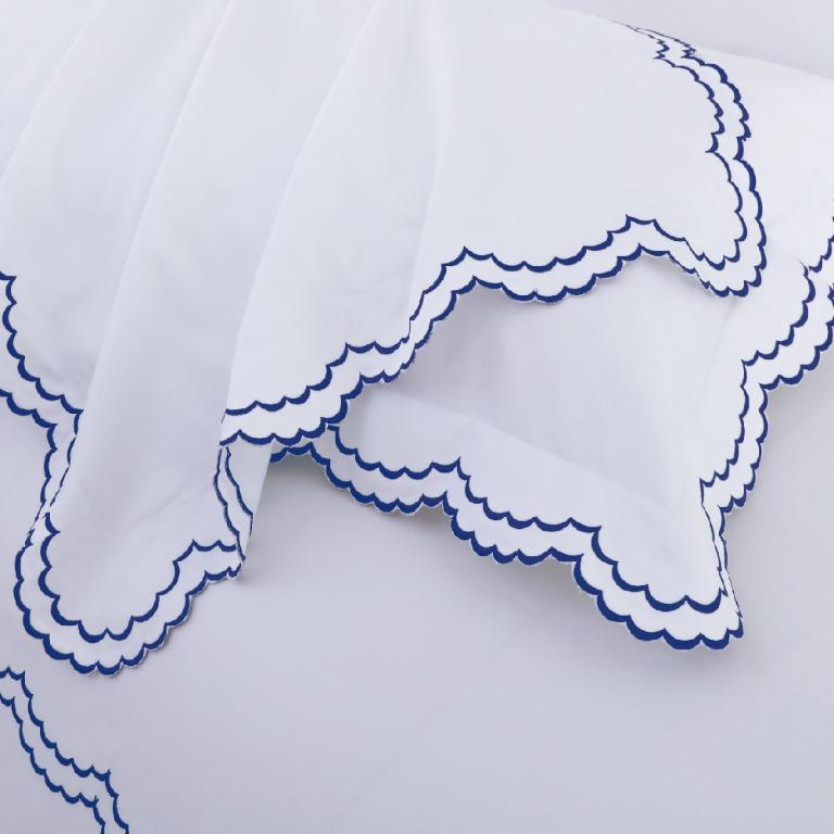 【週年慶限定 買就送皇室羽絨被】Royal Hotel飯店美學系列四件組 彩雲翩翩-雙人(單筆限購1組)