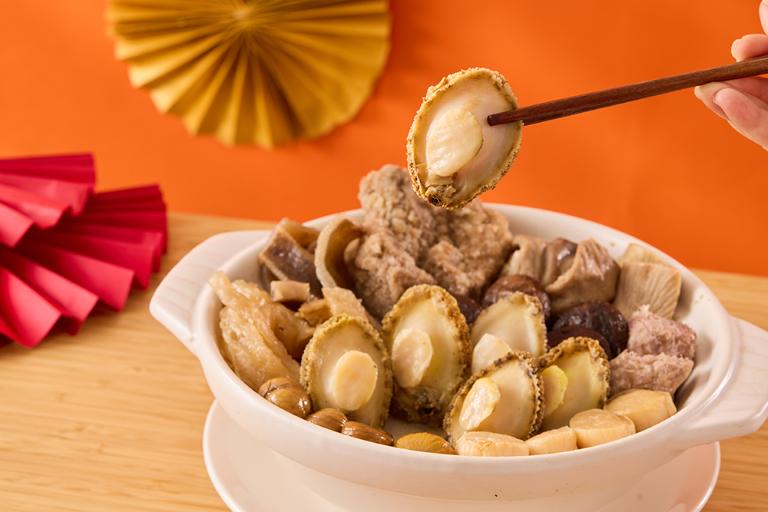 鯉魚 鮑魚干貝佛跳牆