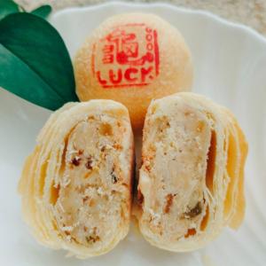 【白鵝山腳】好運連年組合B (桂花堅果、核棗松子各6入) 12入/盒